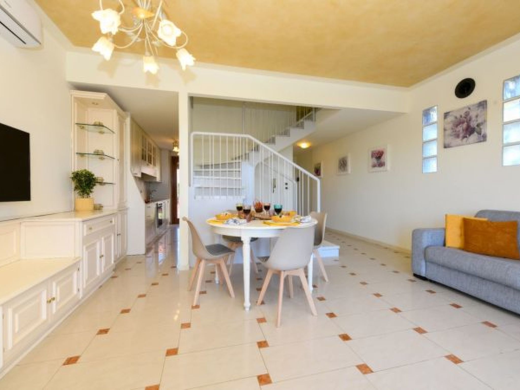 Photo of DesenzanoLoft Eden mit Seeblick und privatem Strand