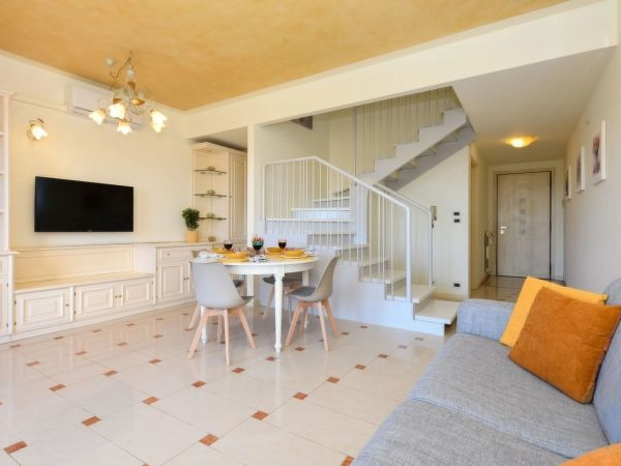 Photo of DesenzanoLoft Eden mit Seeblick und privatem Strand