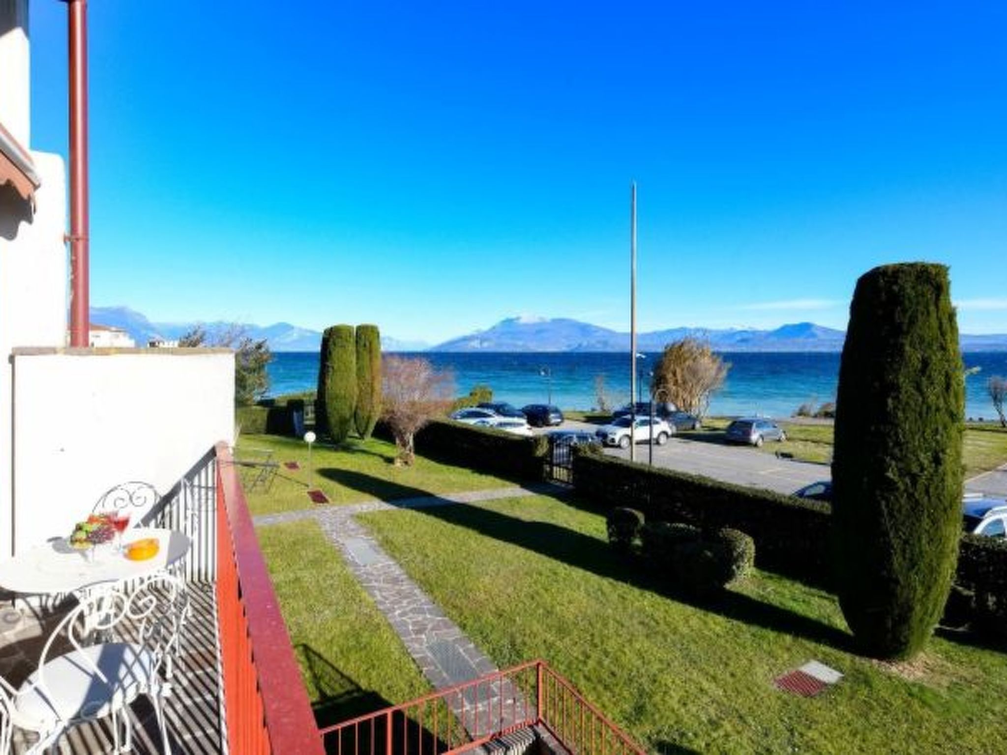 Photo of DesenzanoLoft Eden mit Seeblick und privatem Strand