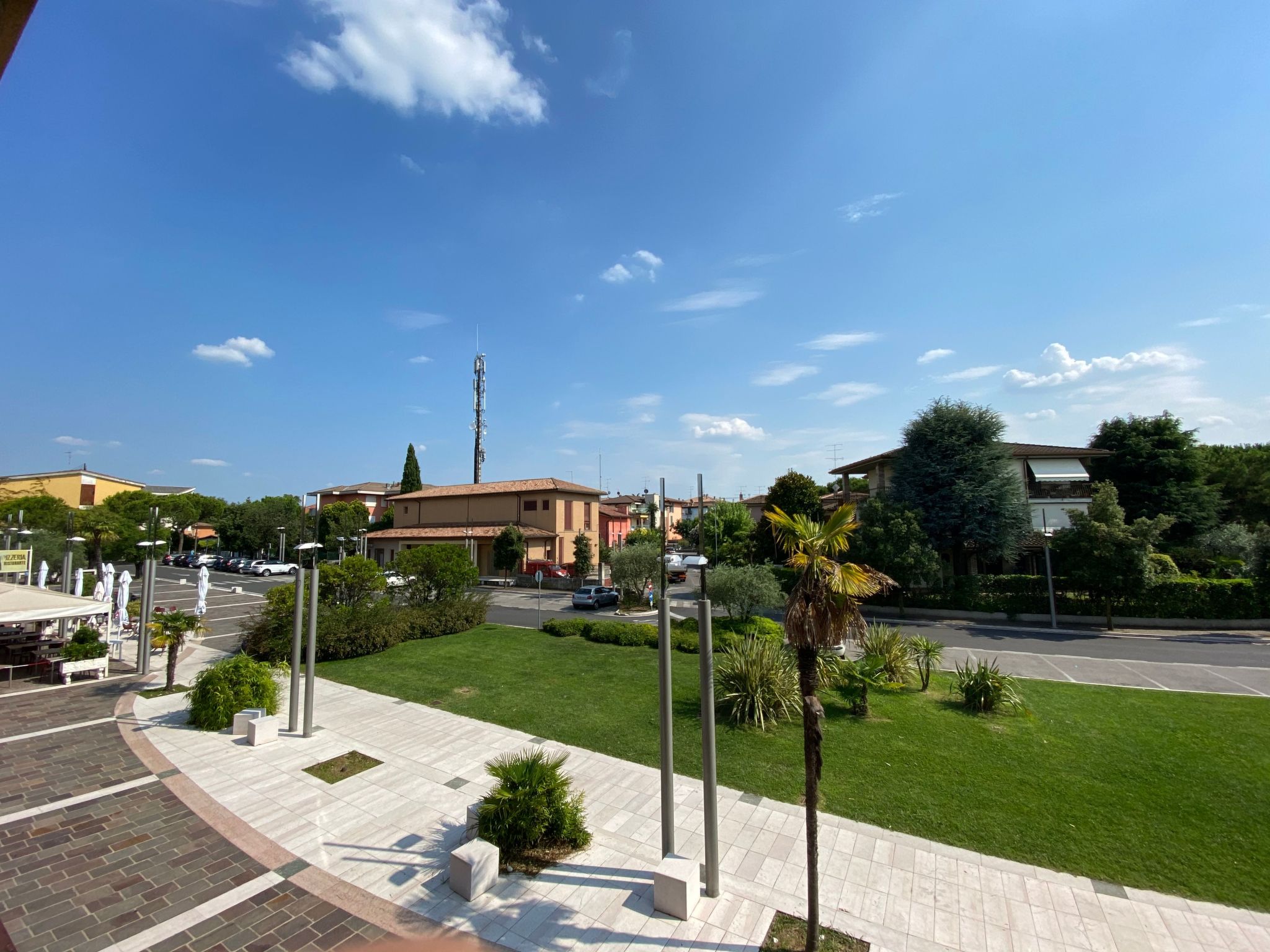 Schönes Studio-Apartment - Pool und Balkon-Inside