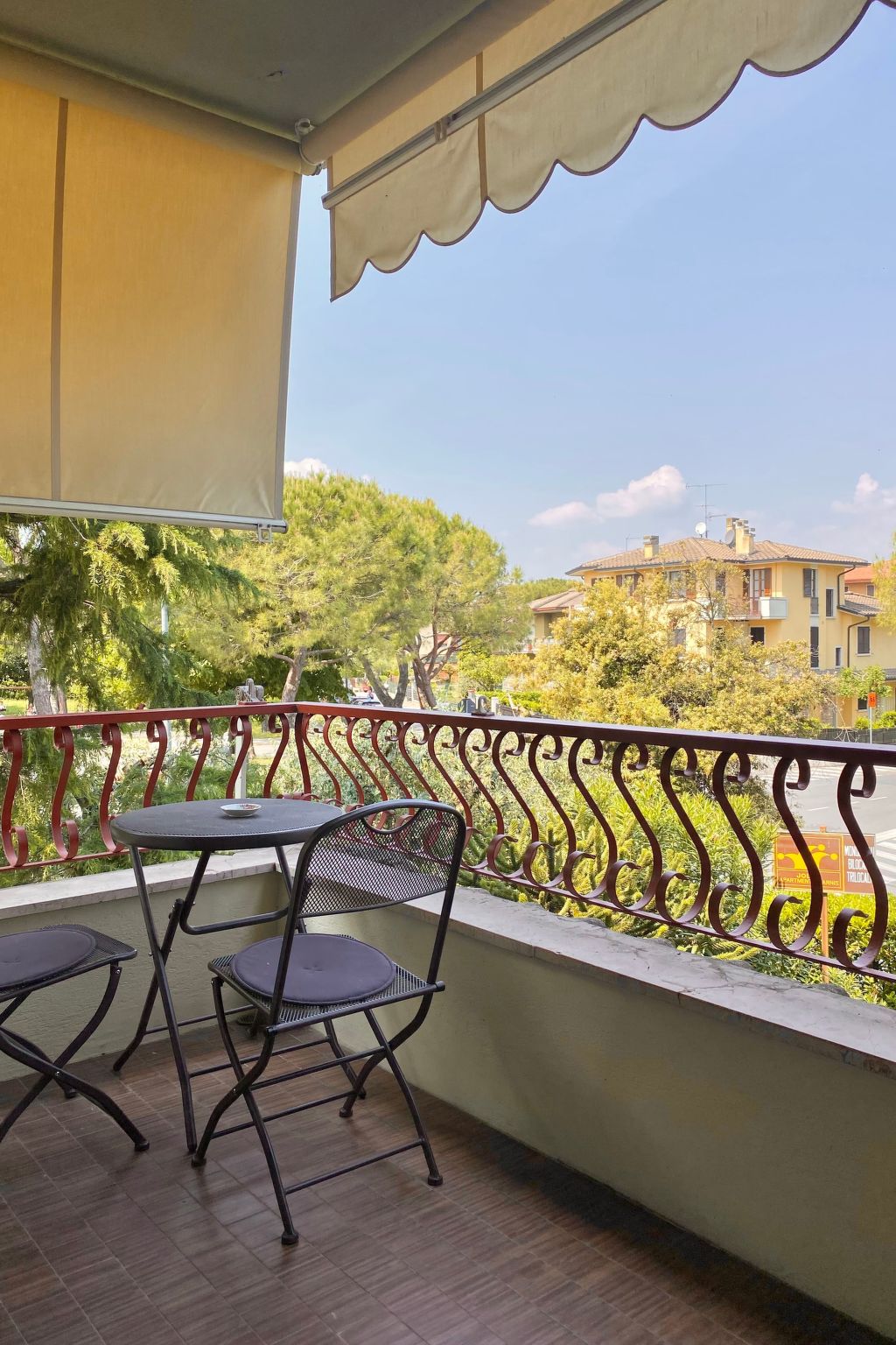 Gemütliche Zweizimmerwohnung mit Balkon-Inside