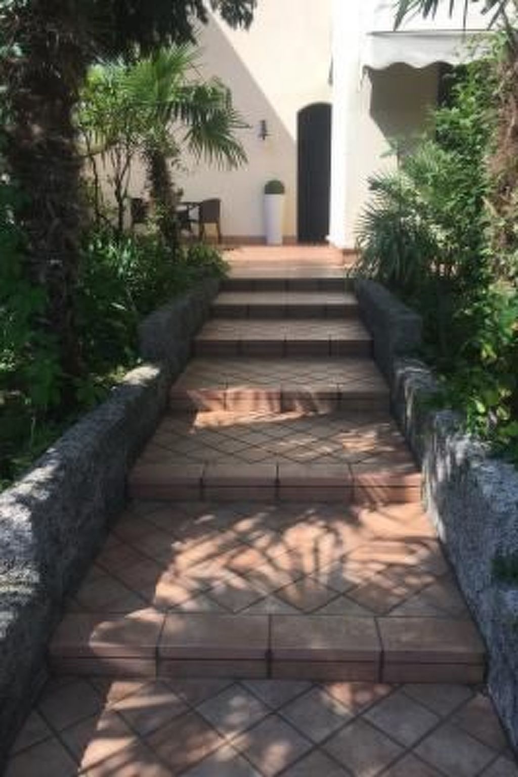 Gemütliche Zweizimmerwohnung mit Garten-Inside