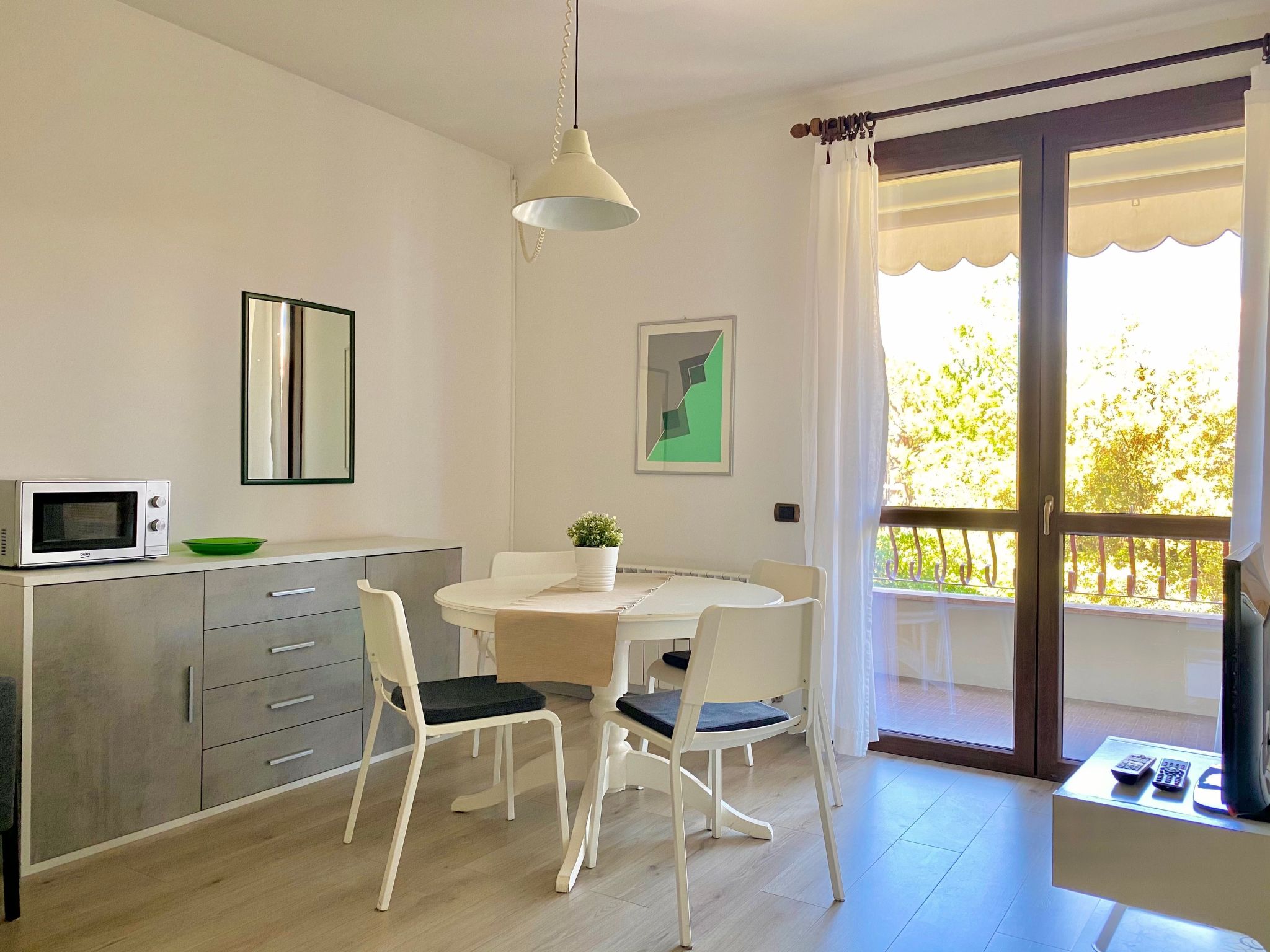 Gemütliche Dreizimmerwohnung mit Balkon-Inside