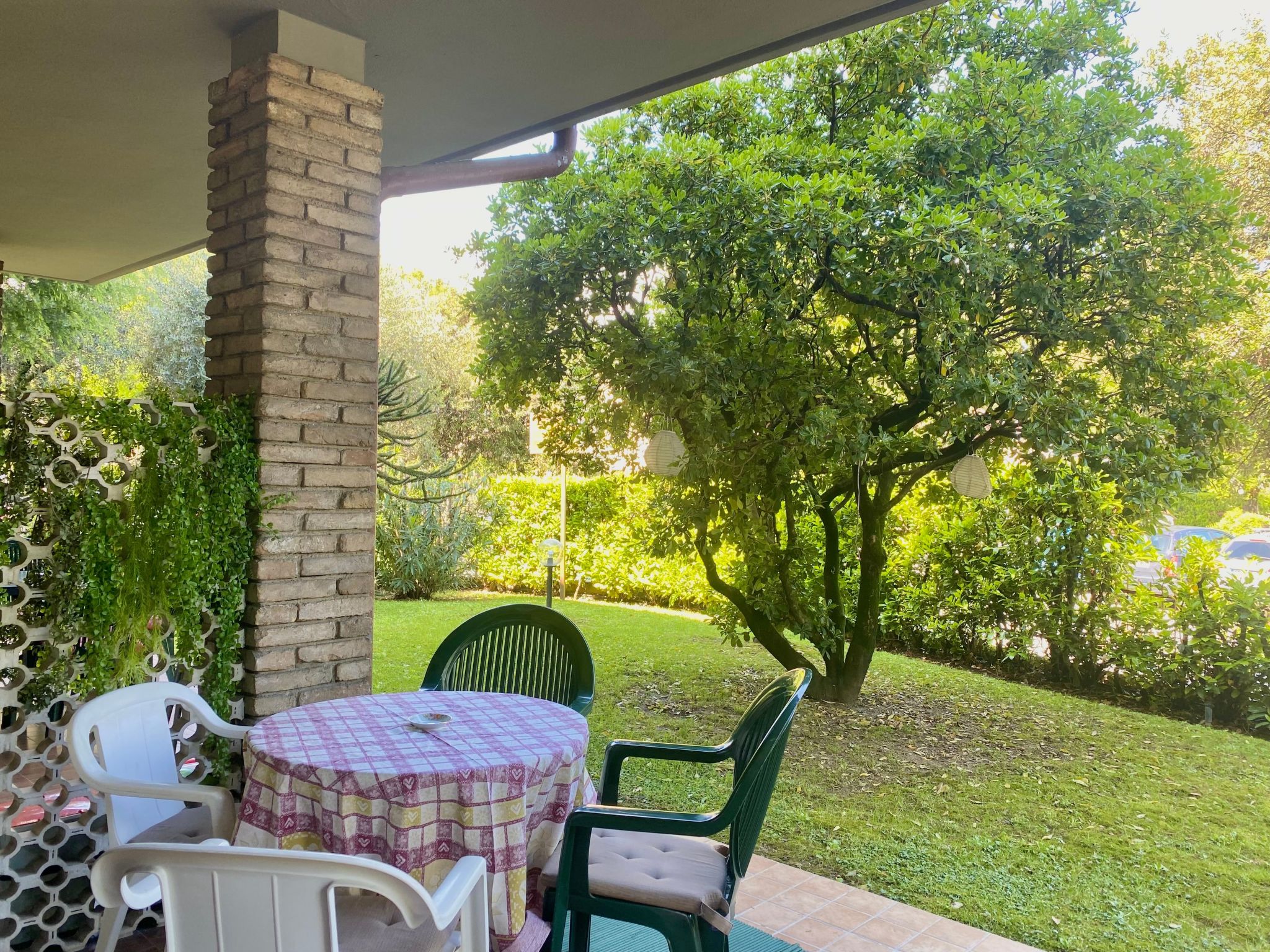 Gemütliche Drei-Zimmer-Wohnung mit Garten-Binnen