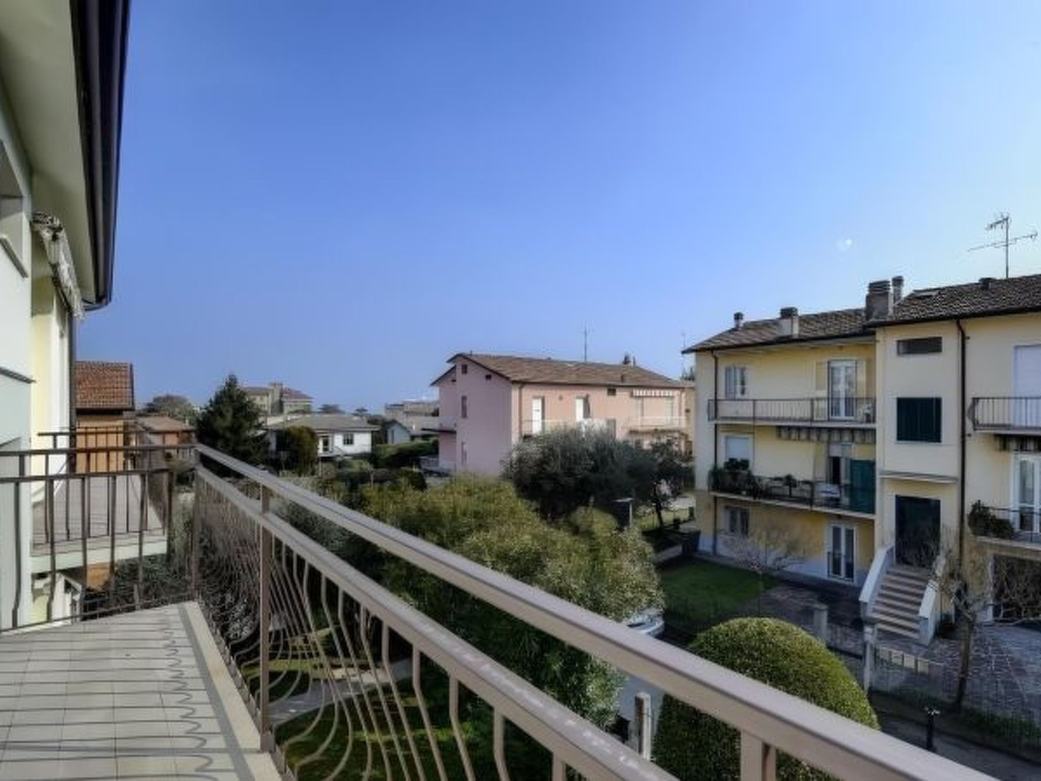 DesenzanoLoft Bacco: Stadsappartement aan het Gardameer voor 5 personen - foto 2