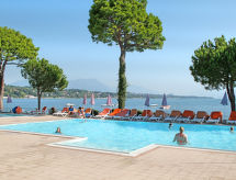 Ferienhaus Front Lake Resort Le Corti del Lago