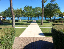 Ferienhaus Front Lake Resort Le Corti del Lago