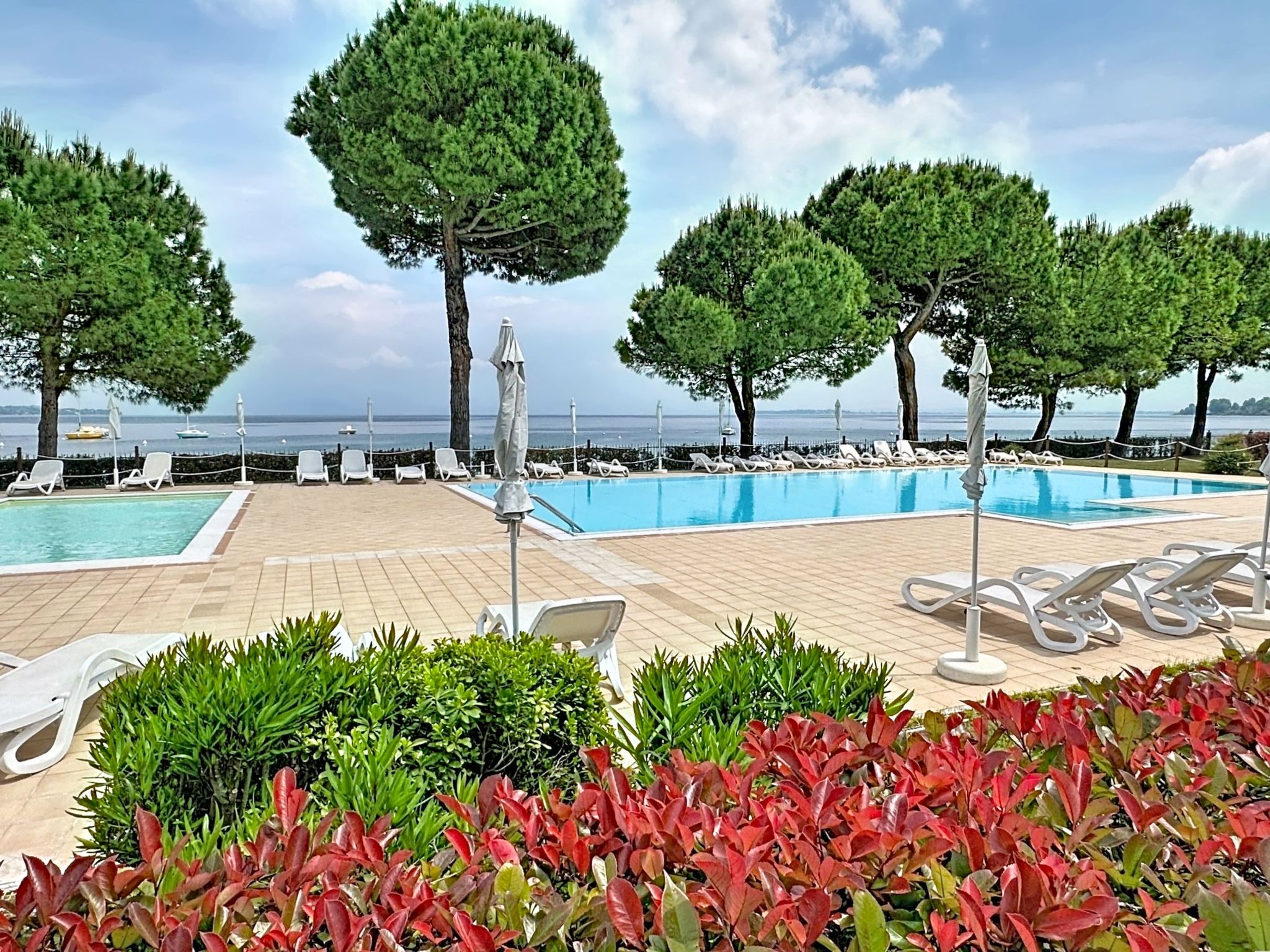 Front Lake Resort Le Corti del Lago - Buiten
