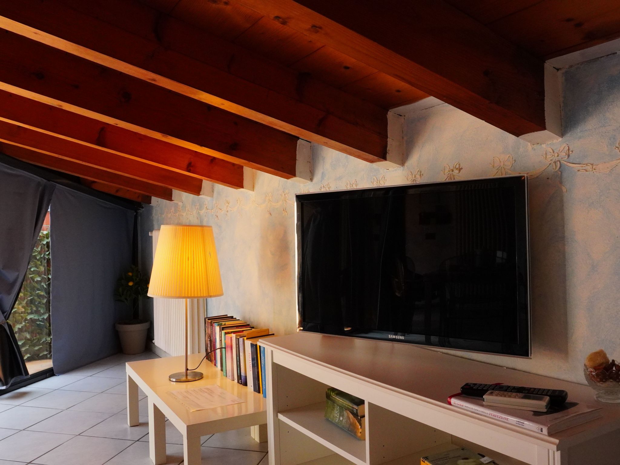 La Mansarda a Lago - Lina 3-Drinnen