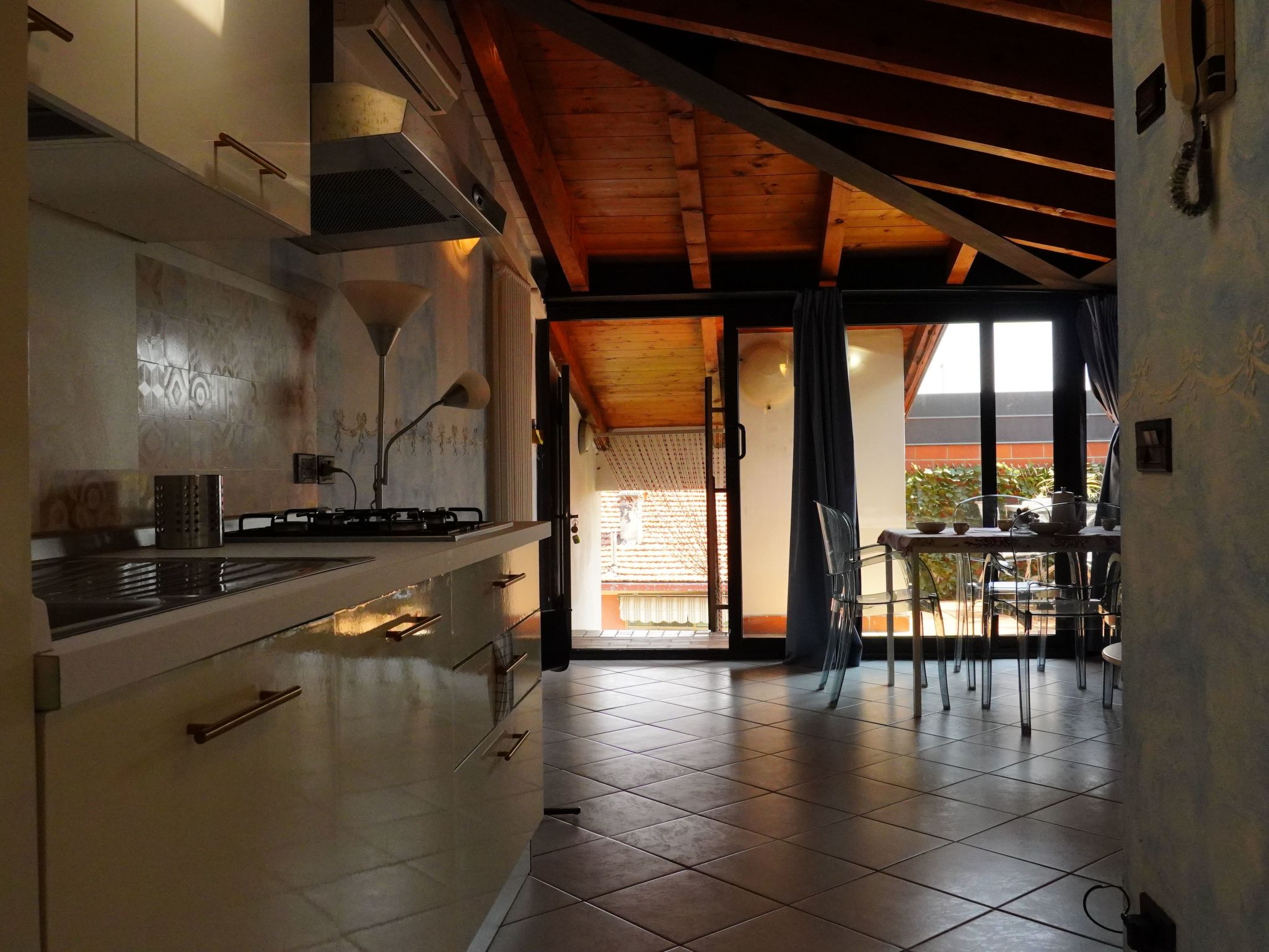 La Mansarda a Lago - Lina 3-Drinnen