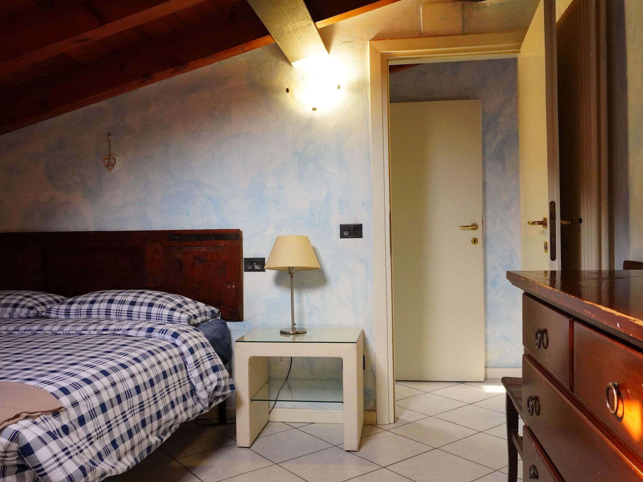 La Mansarda a Lago - Lina 3-Drinnen