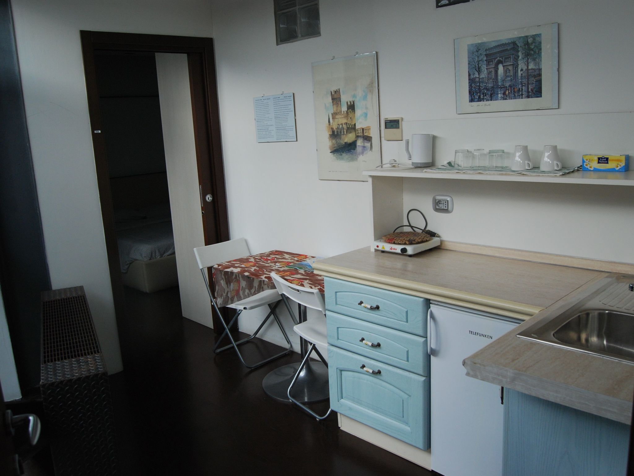 Rose 1 Studio mit Doppelbett-Drinnen