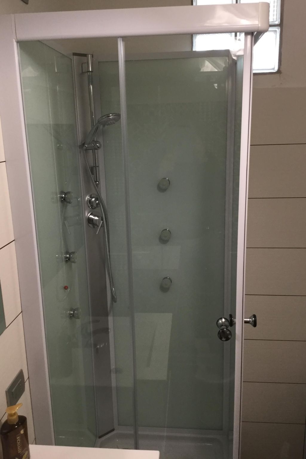 Rose 1 Studio mit Doppelbett-Drinnen