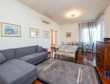 Villa Palm Garda Beach: Luxe aan het Gardameer voor 8 personen - thumbnail 6
