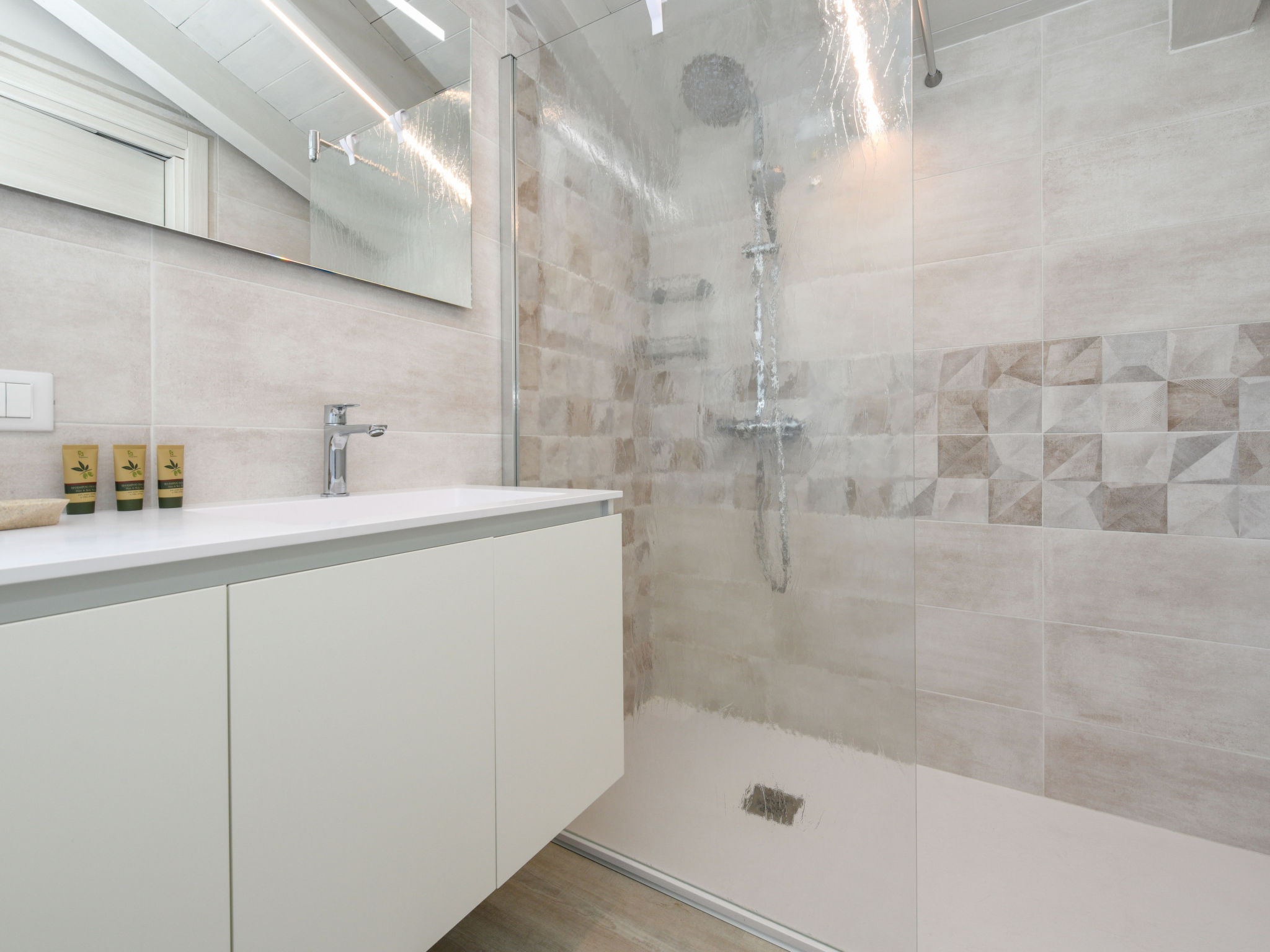 57 - Desenzanoloft : H2o Green Residence - Drinnen