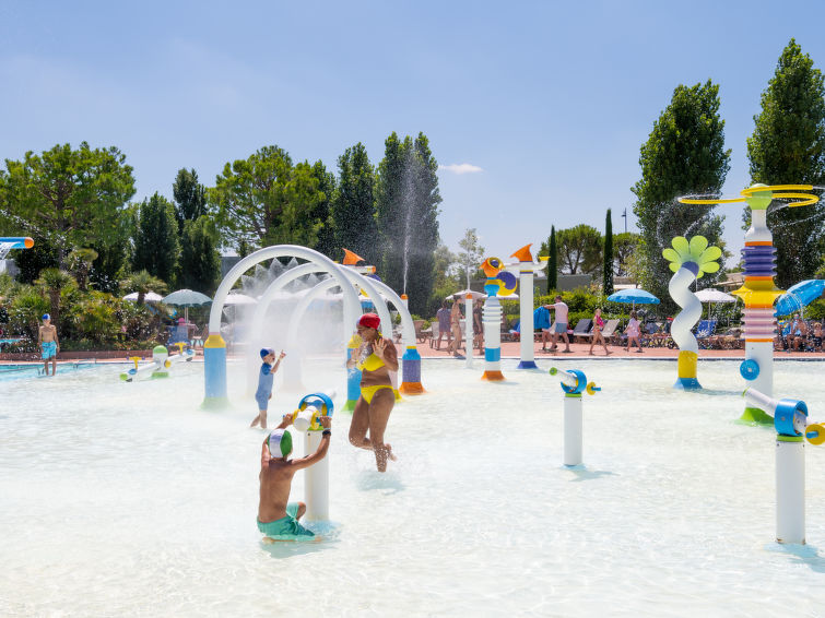 Aan het strand: Vrijstaand vakantiehuis Garda Blue in Desenzano in Desenzano