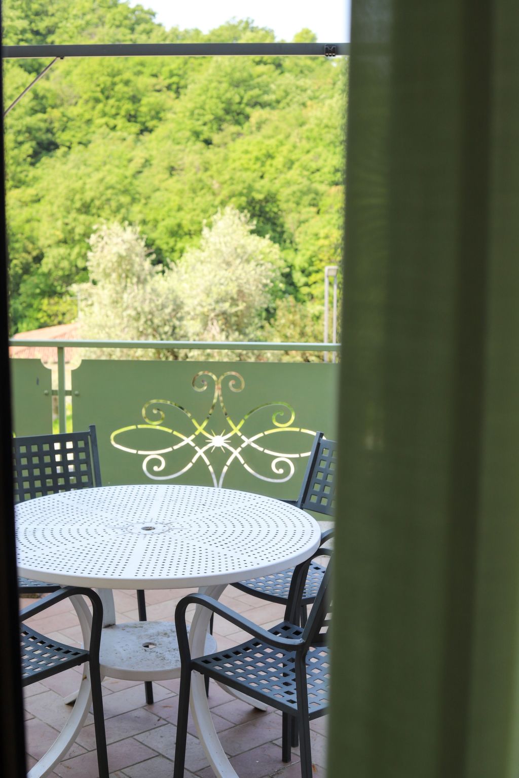 Photo of Helle Wohnung in den Hügeln des Gardasees