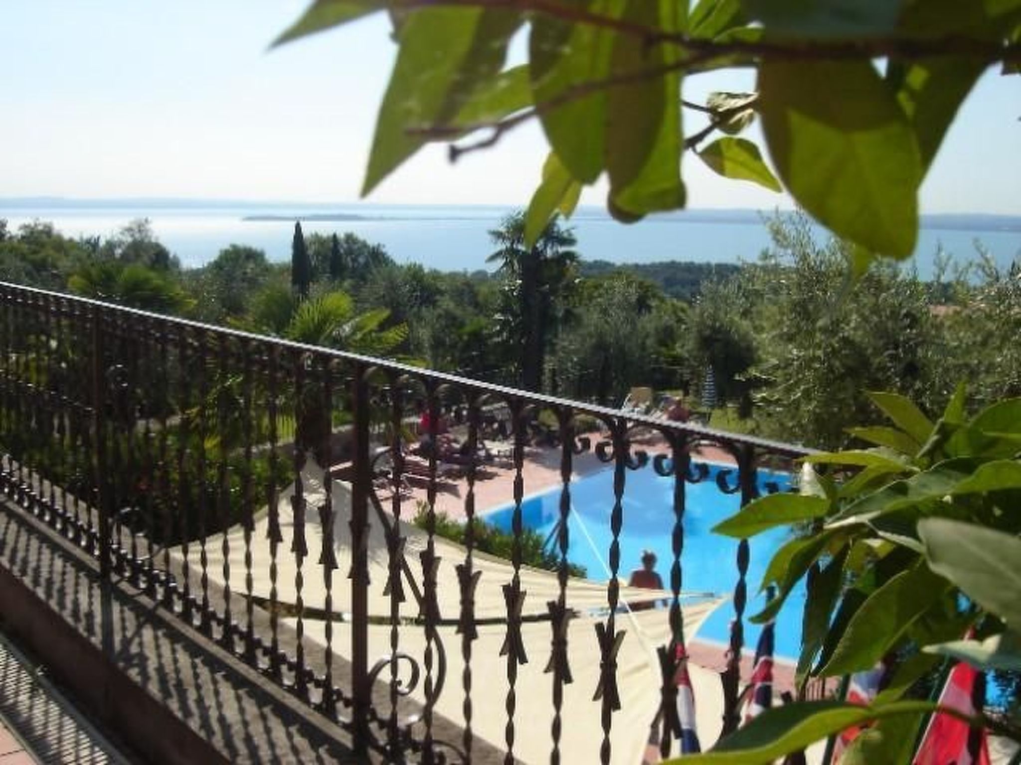 Photo of Helle Wohnung in den Hügeln des Gardasees