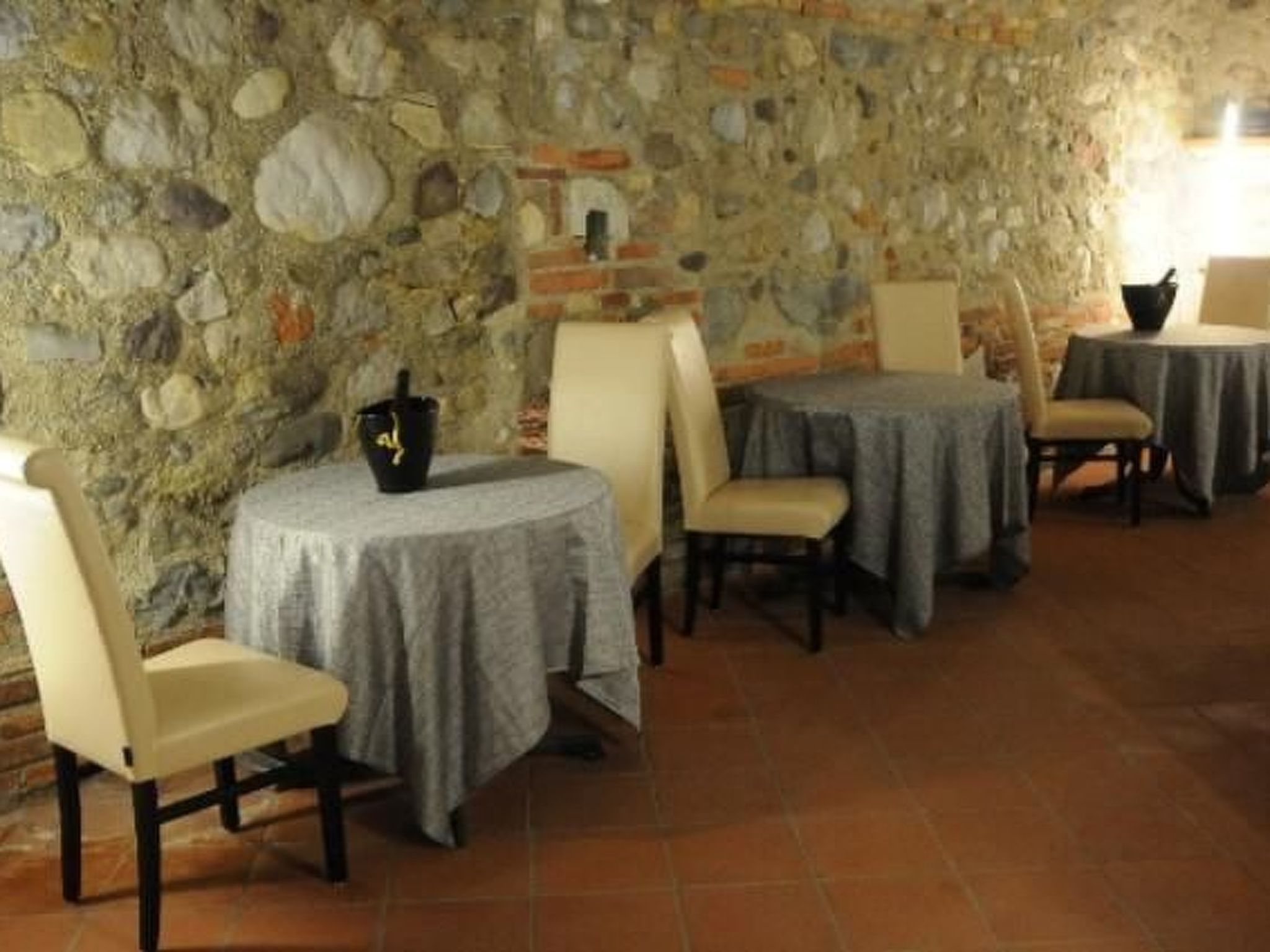 Photo of Helle Wohnung in den Hügeln des Gardasees