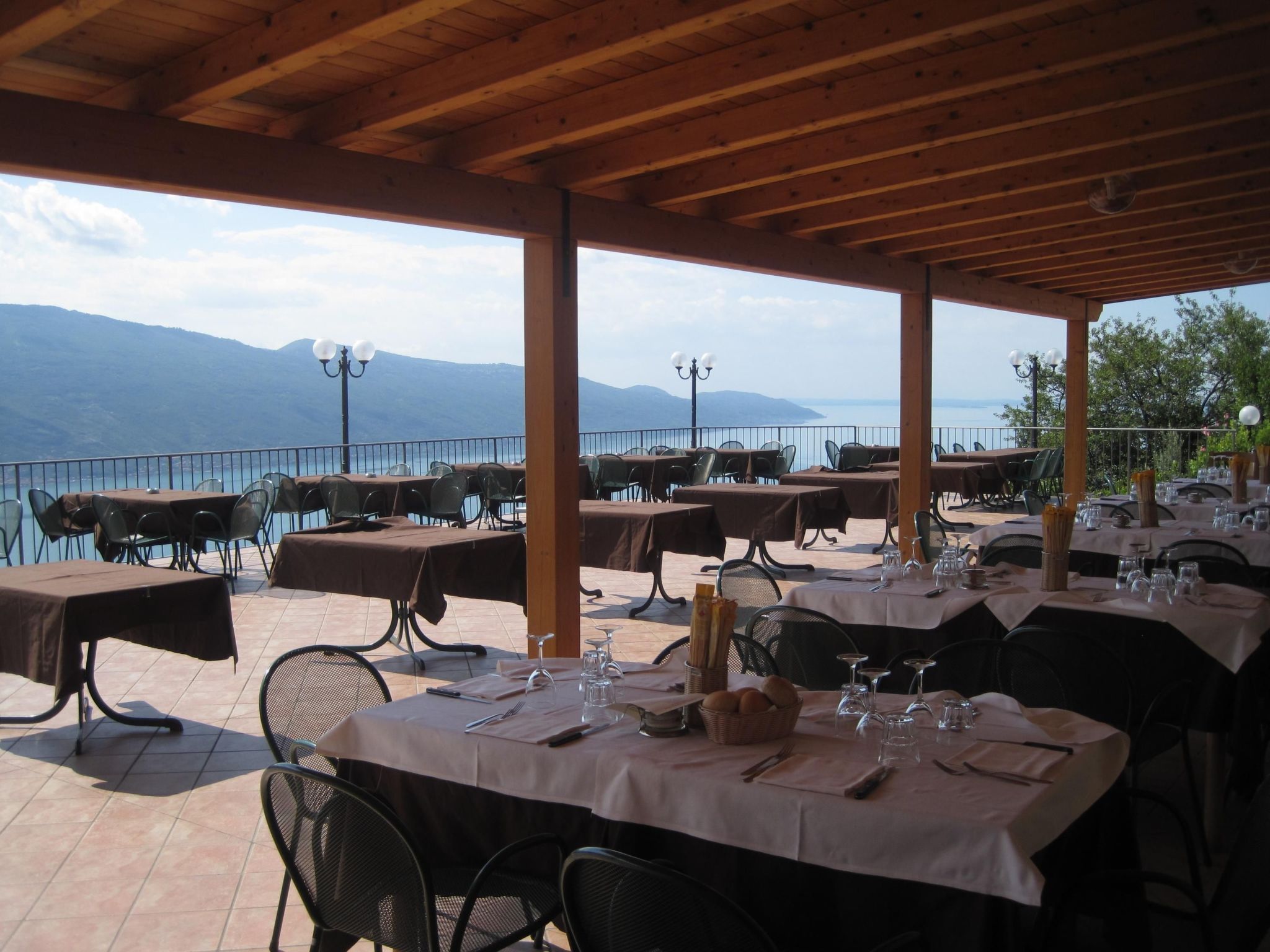 Zweizimmerwohnung mit Balkon ohne Seeblick-Inside