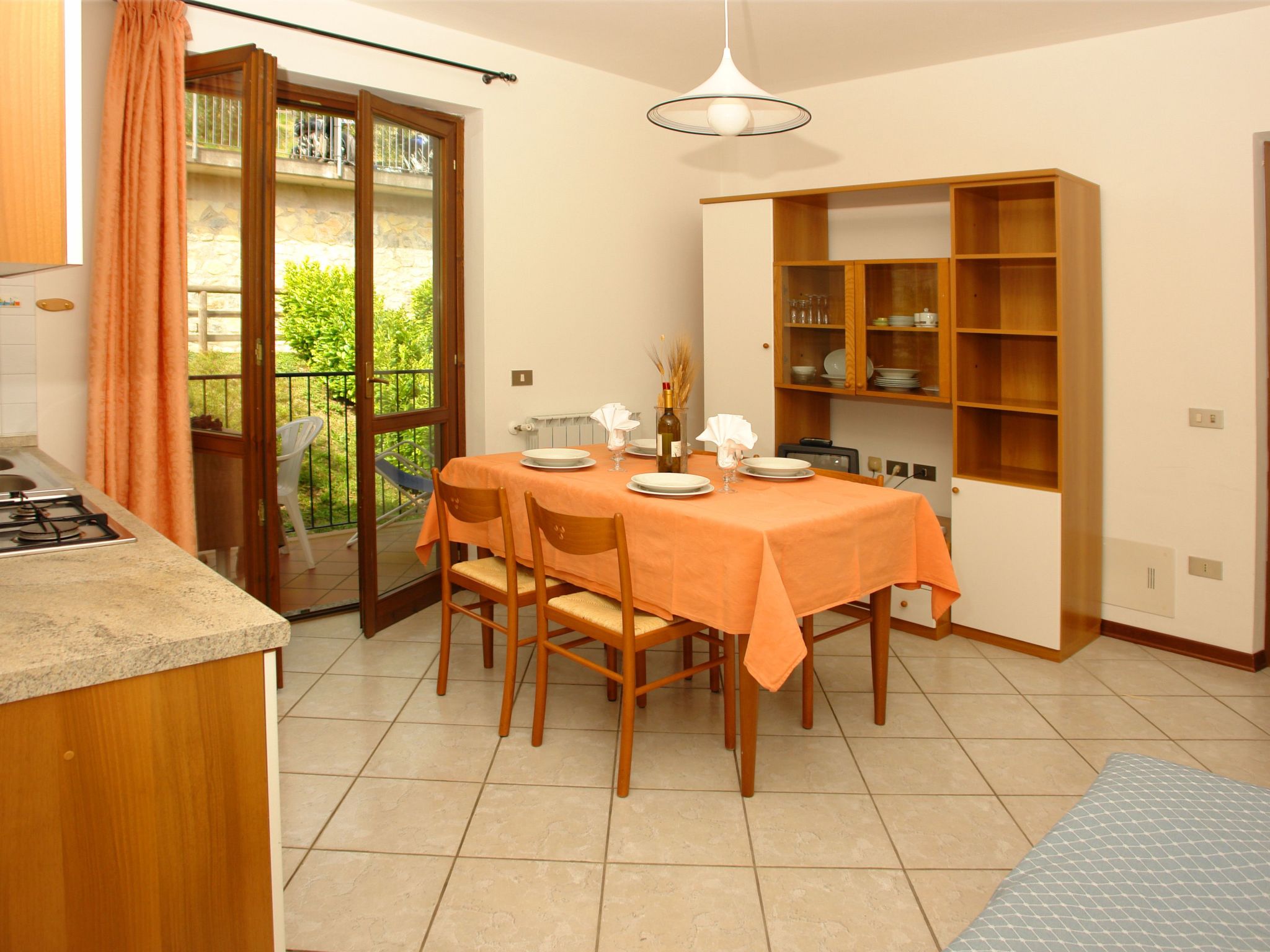 Zweizimmerwohnung mit Balkon ohne Seeblick-Inside