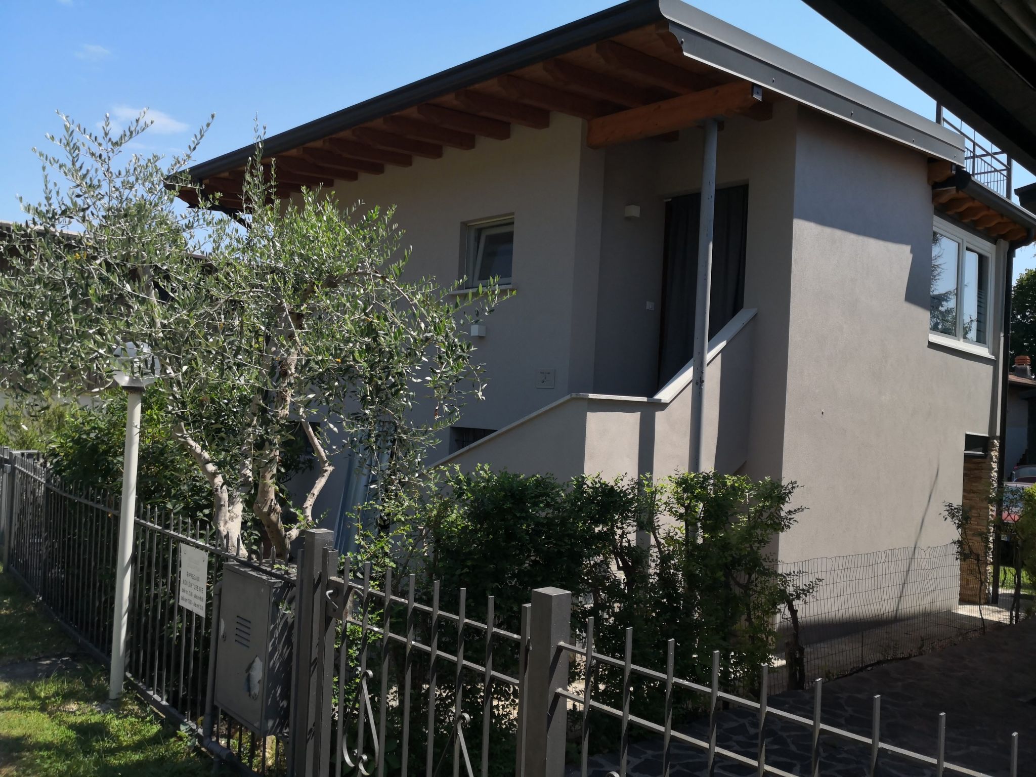 Freifläche mit direktem Zugang zum Strand-Drinnen