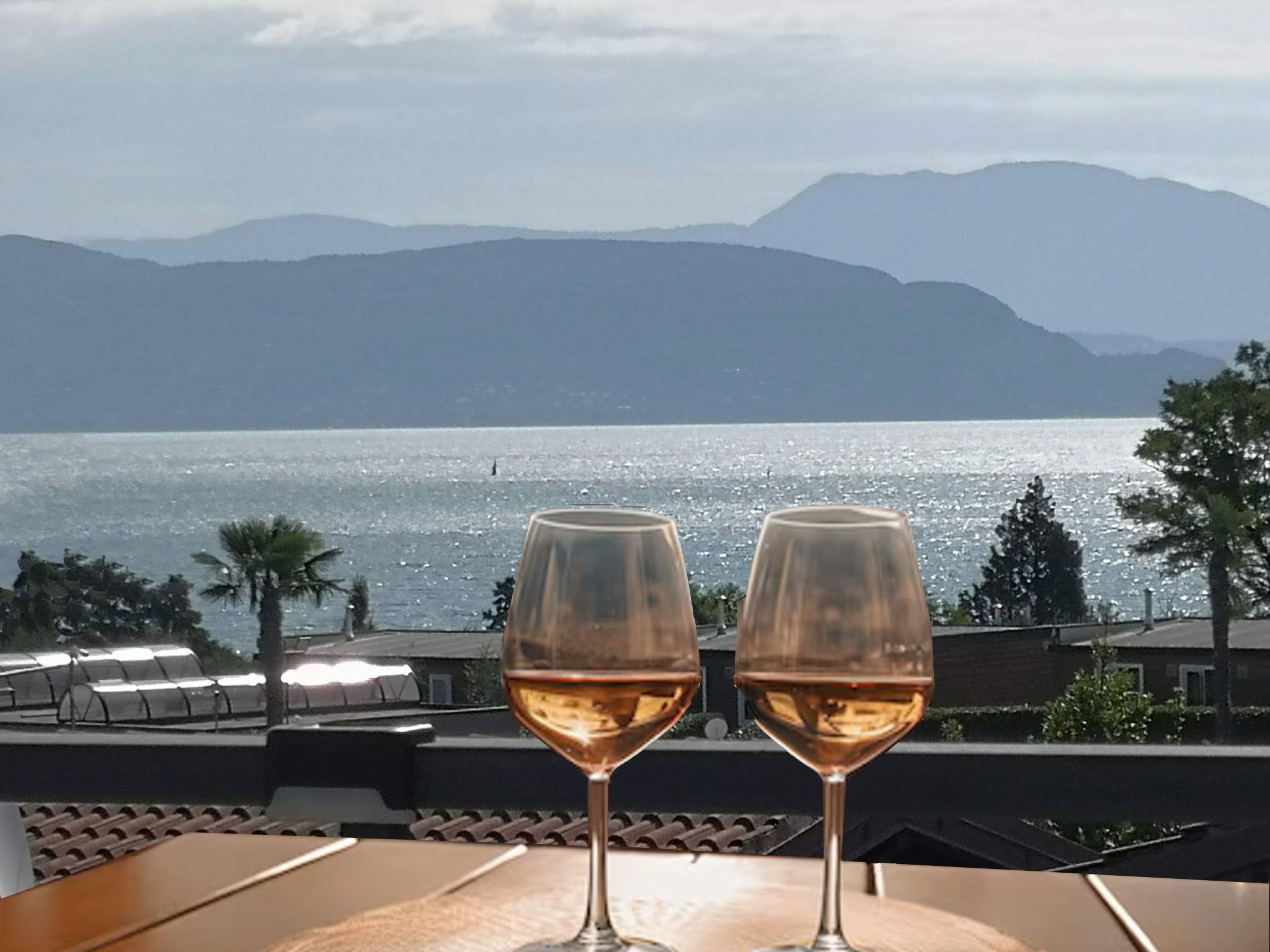 Freifläche mit direktem Zugang zum Strand-Drinnen