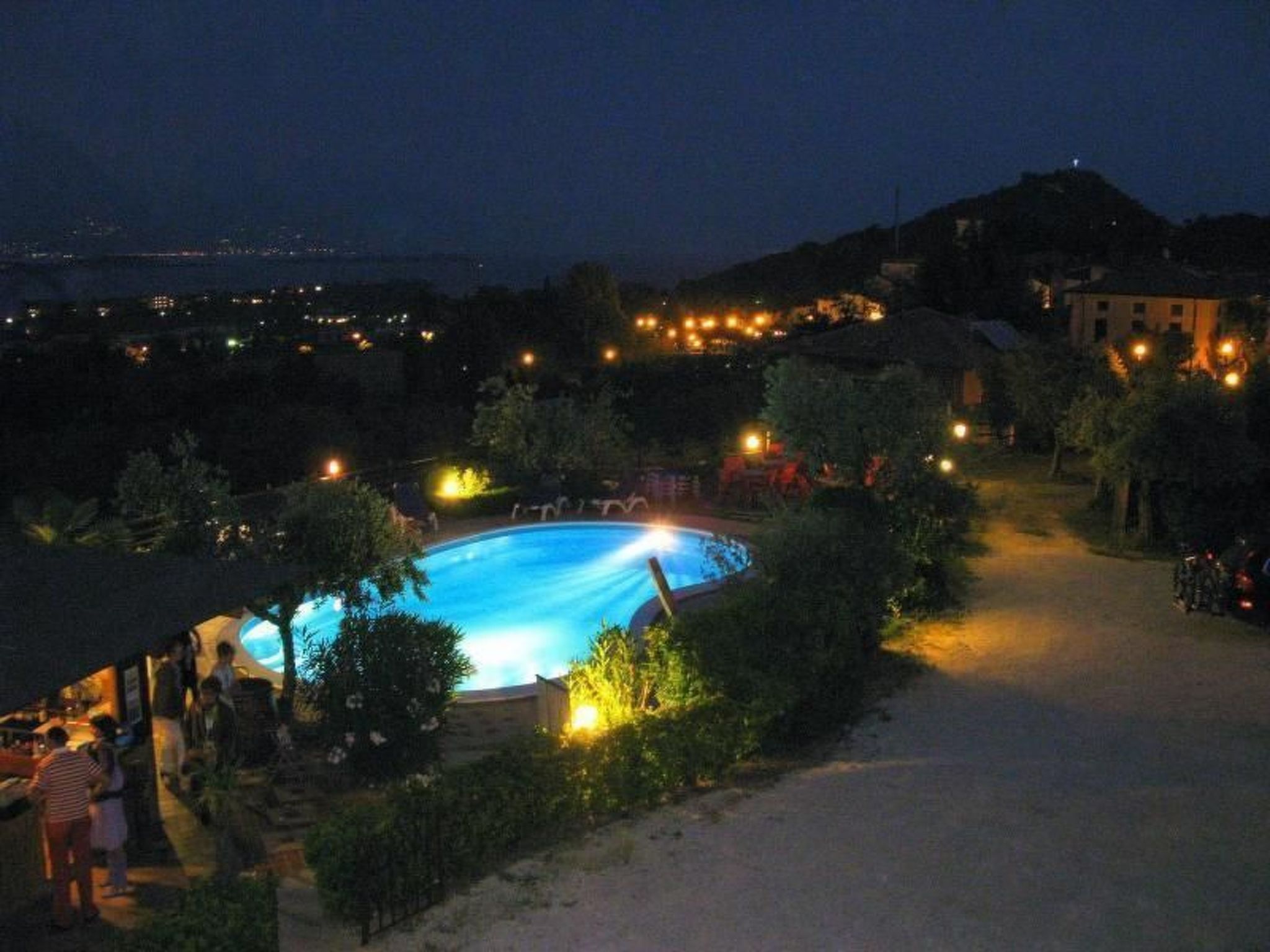 Angenehme Wohnung in Solarolo mit Parkplatz-Draußen