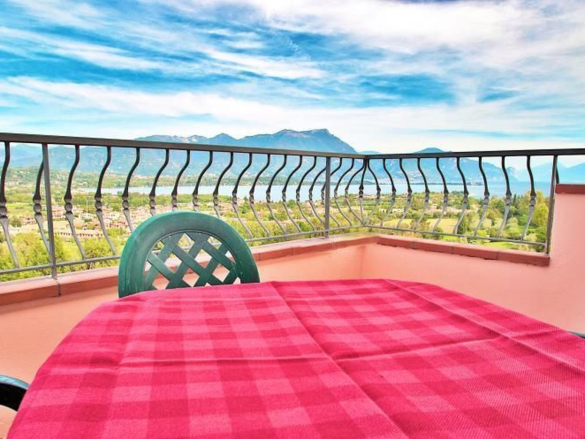 Wohnung in Solarolo mit privatem Parkplatz