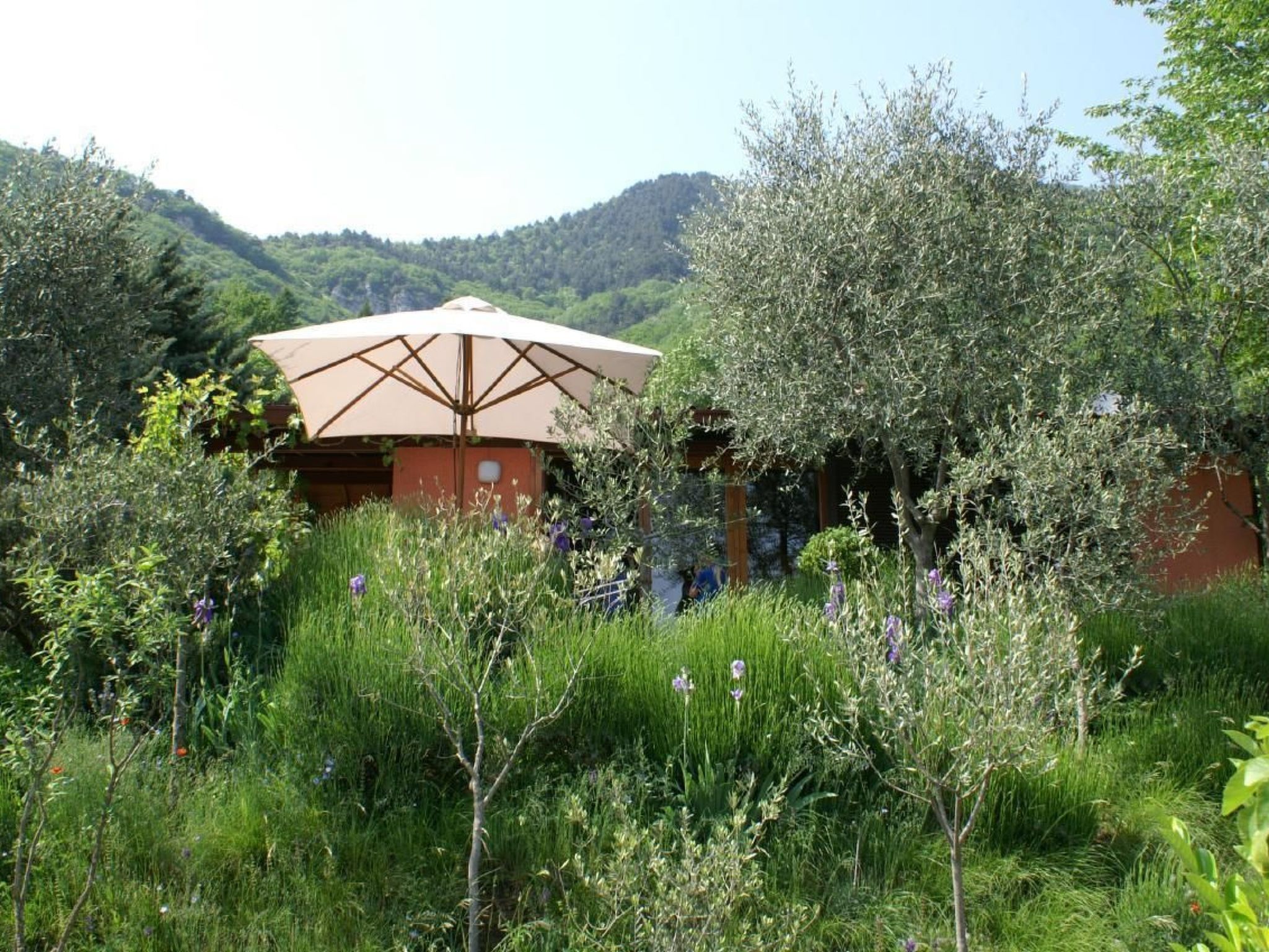 Oliveto Tignale Villa in Manerba