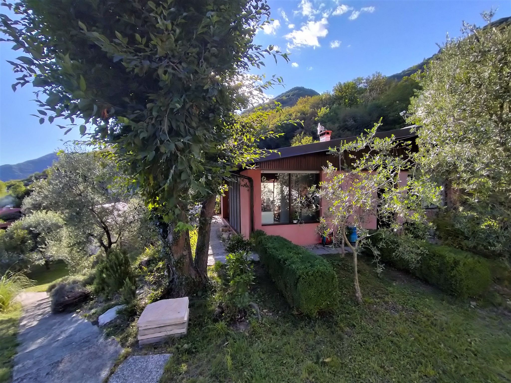 Oliveto Tignale-Binnen