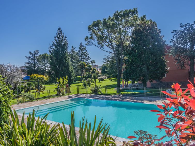 Wohnung Dependance mit Gemeinschaftspool