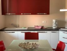 Wohnung Dependance mit Gemeinschaftspool