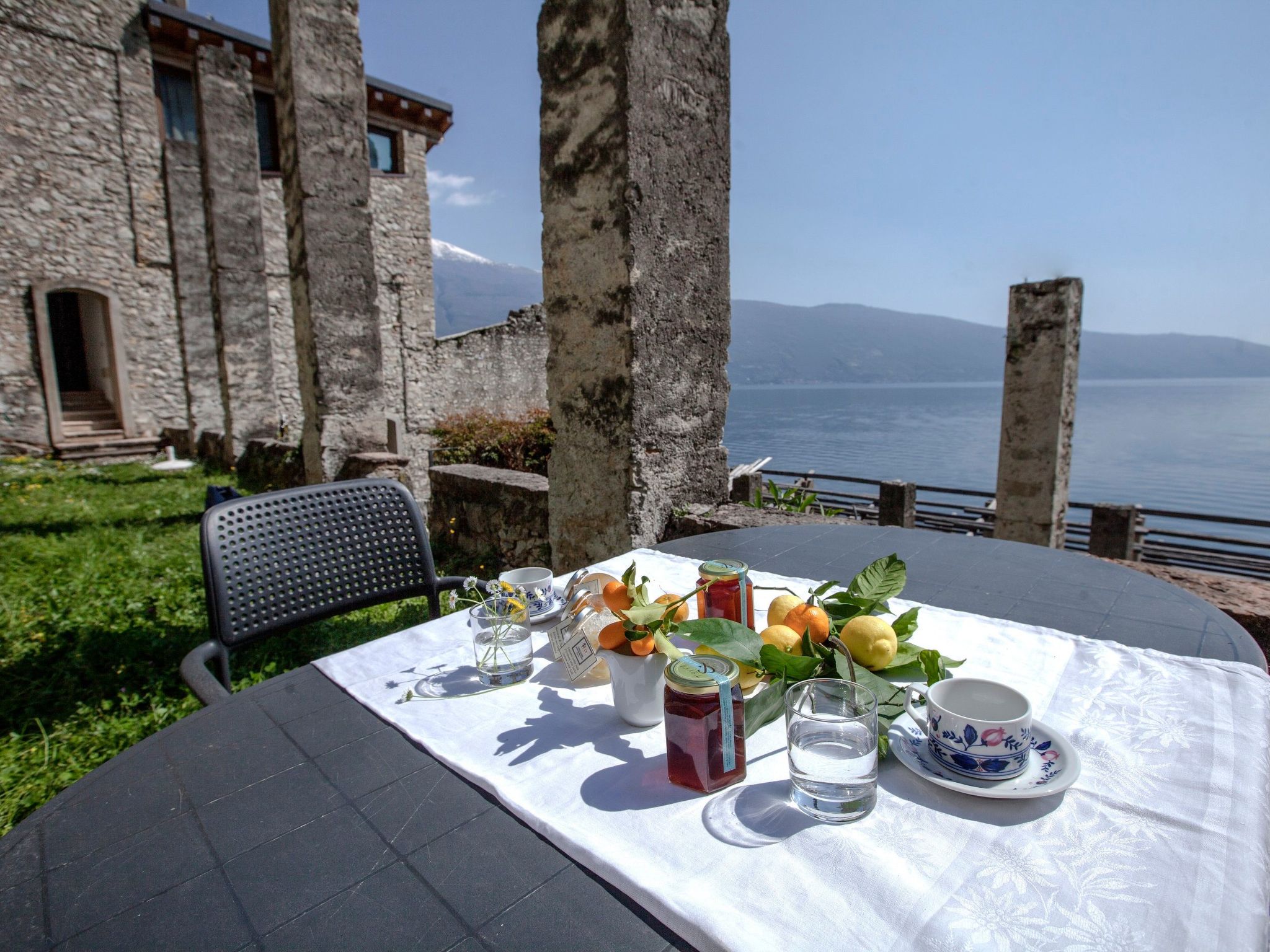Clementina Romantisches Appartement mit Seeblick-Binnen