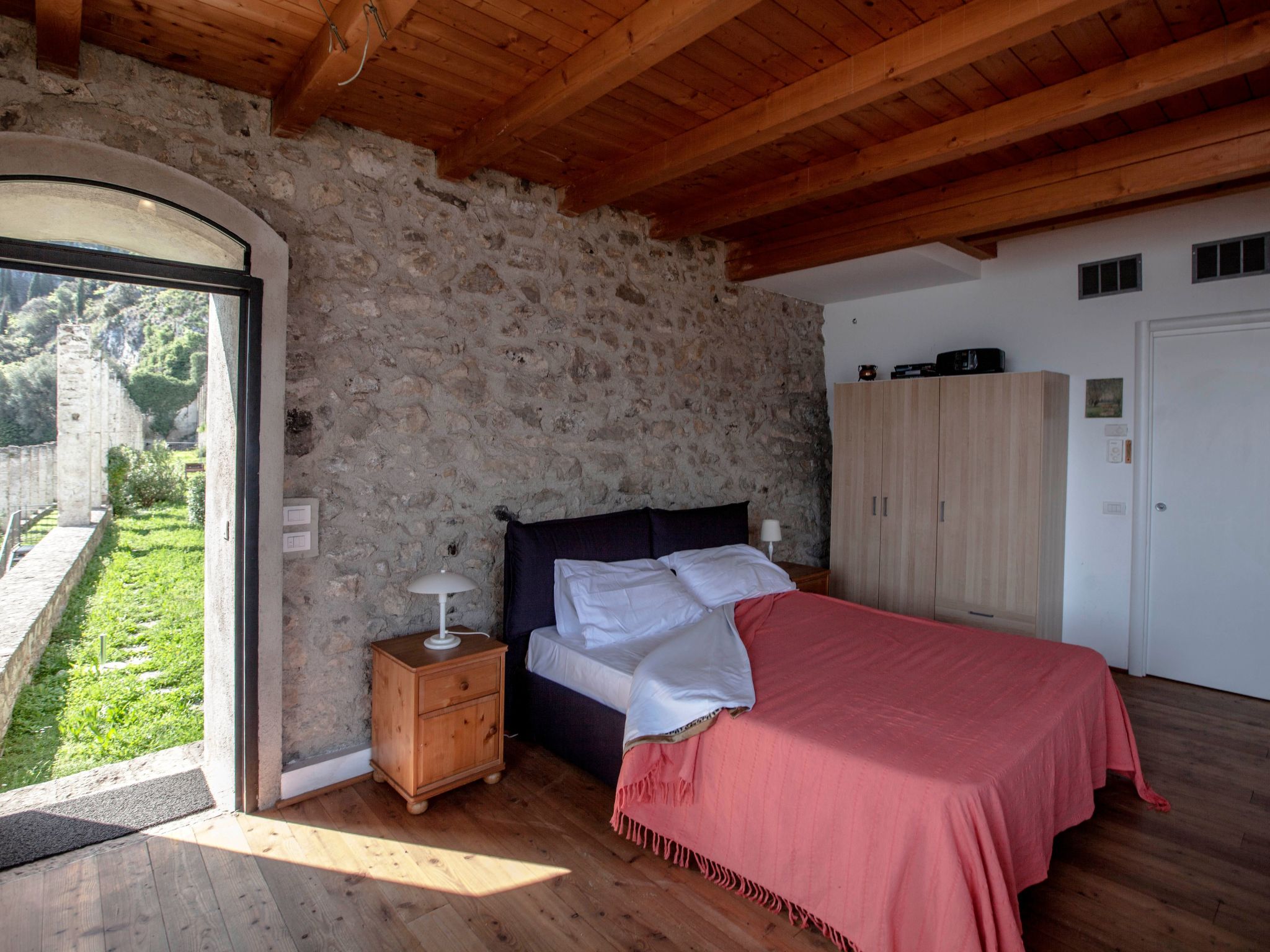 Photo of Kumquat Studio mit Garten- und Seeblick