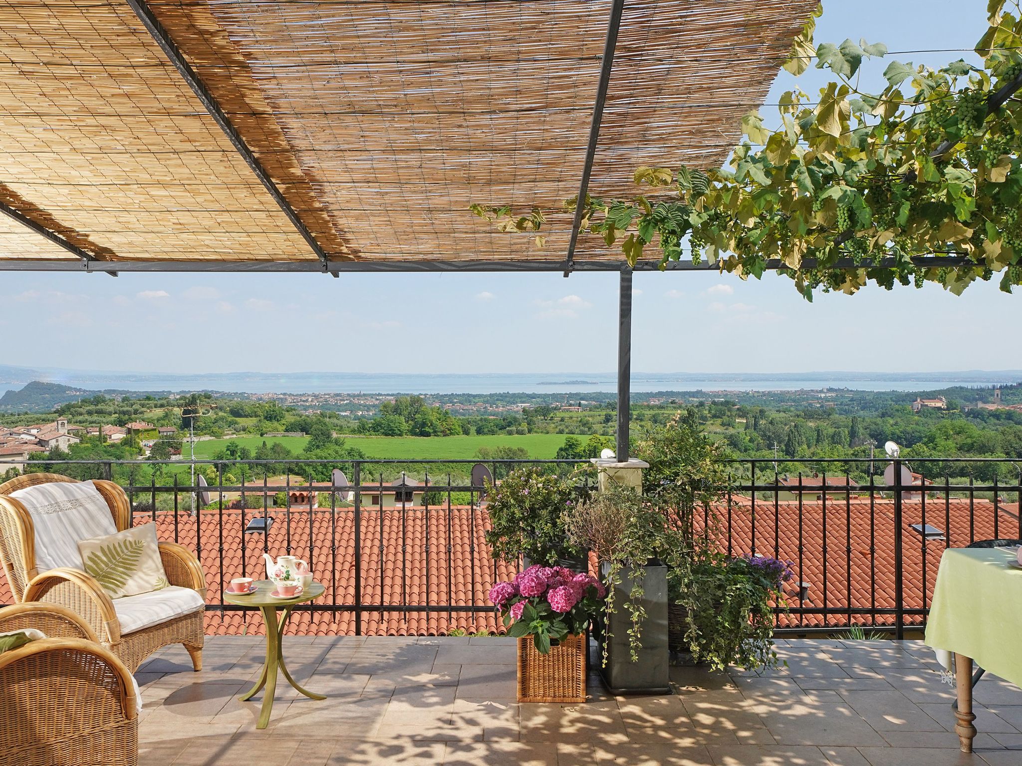 Wohnung mit Blick auf den Gardasee-Binnen