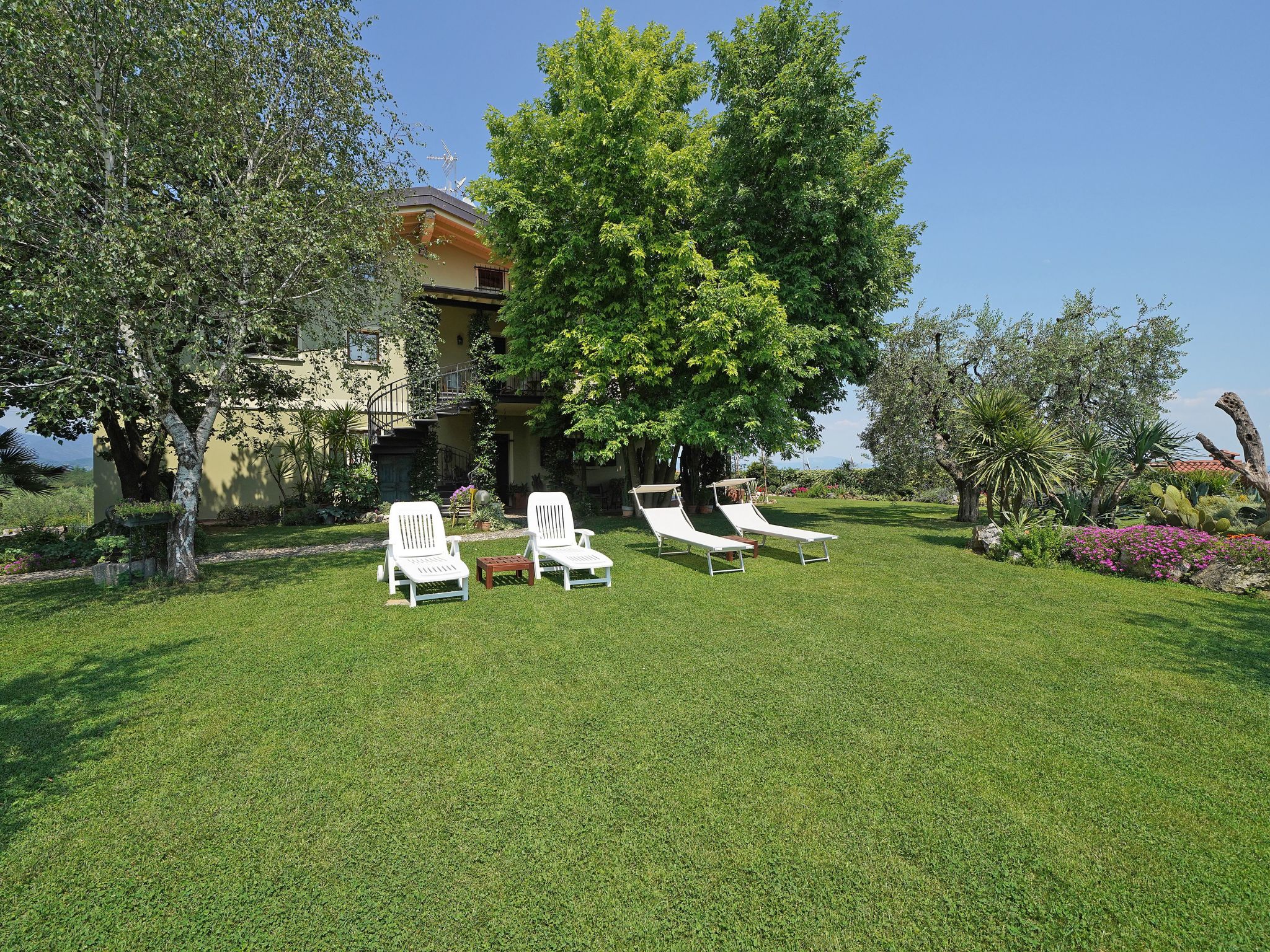 Wohnung mit Blick auf den Gardasee-Binnen