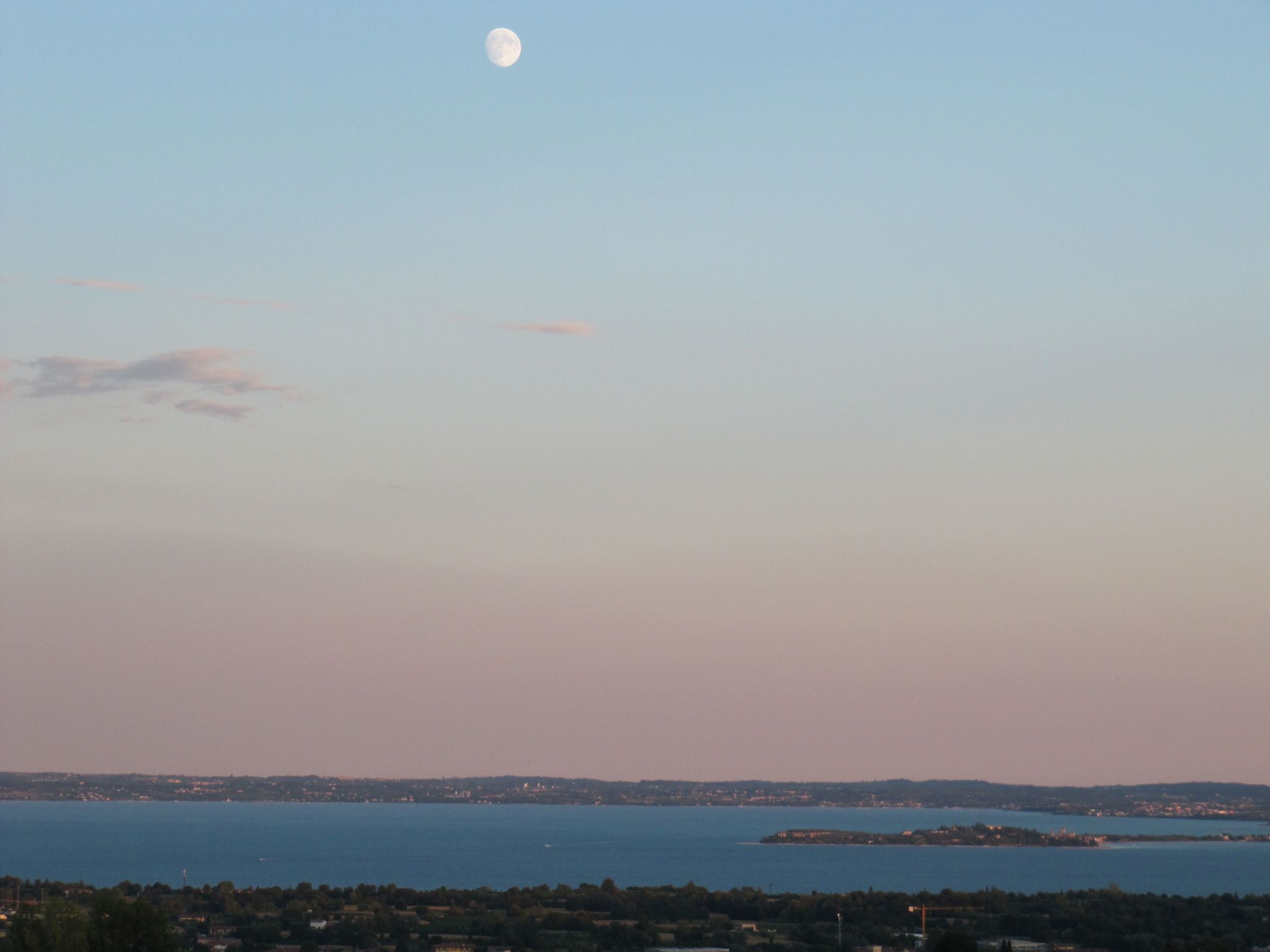 Wohnung mit Blick auf den Gardasee-Binnen