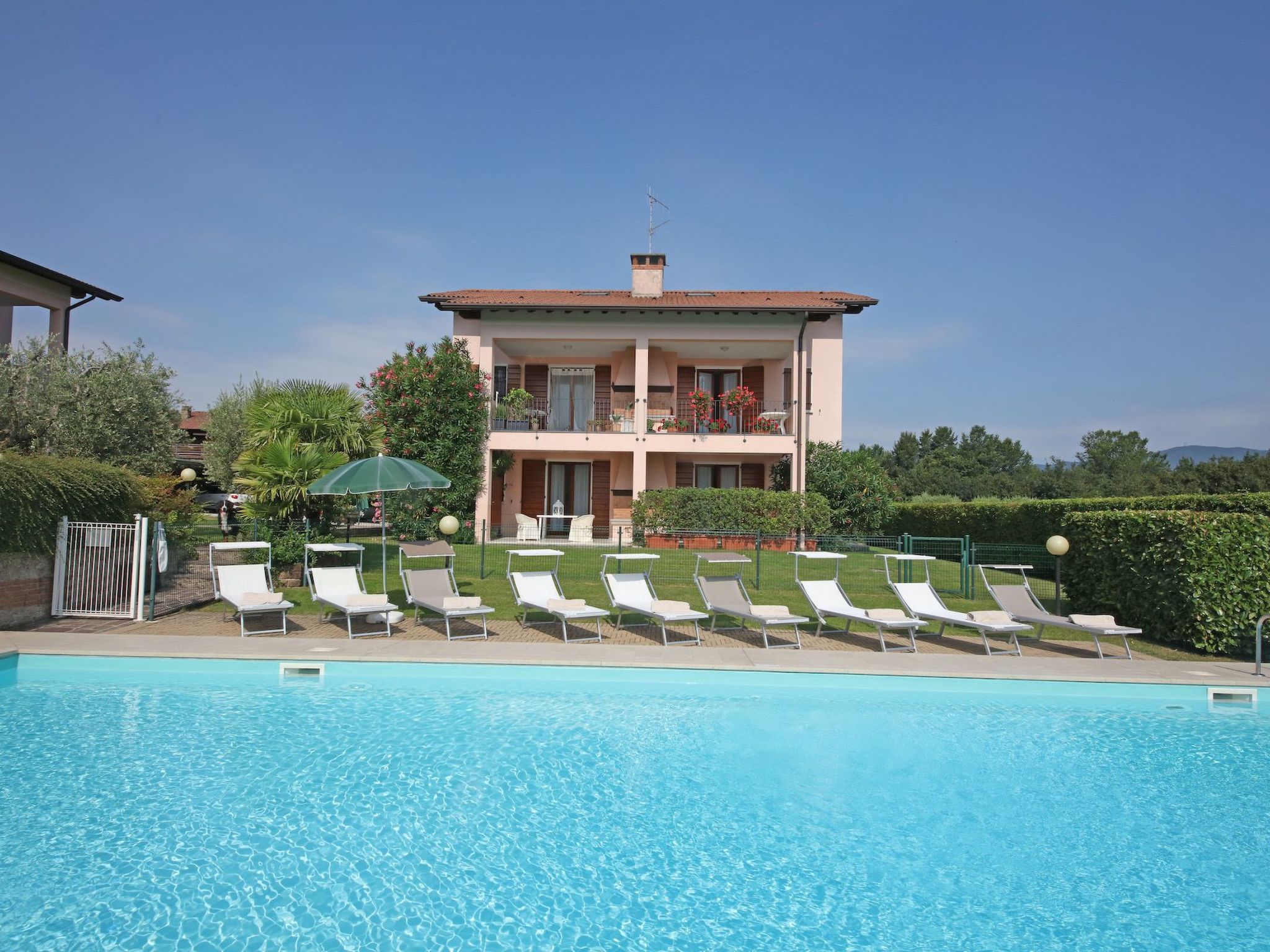 Photo of Wohnung 'Girasole' mit Schwimmbad