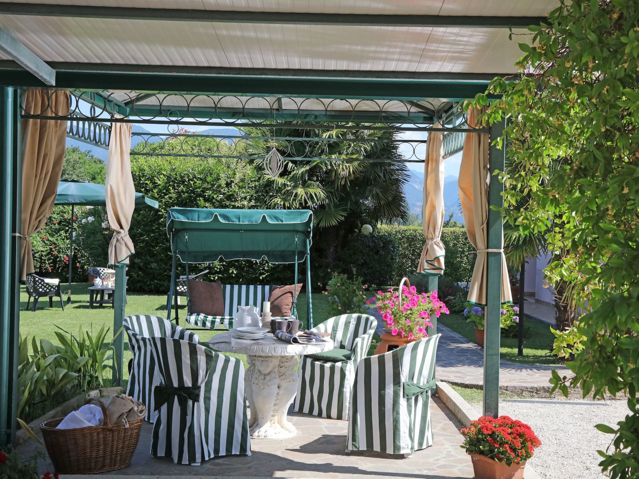 Photo of Wohnung 'Girasole' mit Schwimmbad