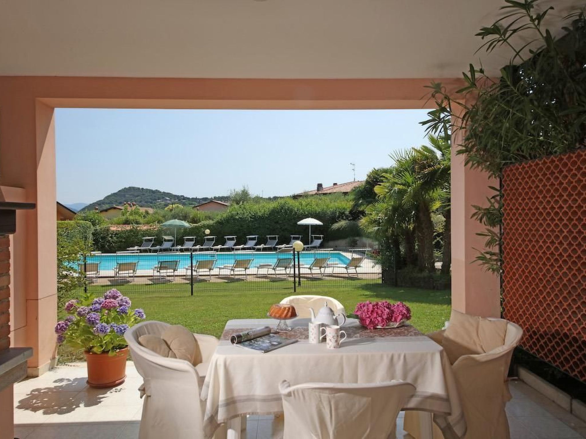 Lavendel"-Wohnung mit Gemeinschaftspool Apartment in Manerba