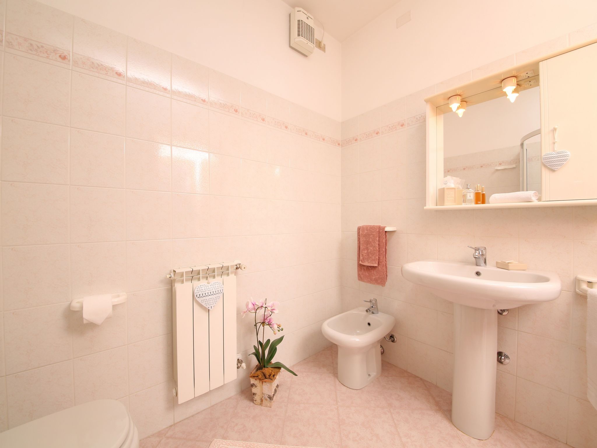 Inmitten von Blumen N.2-Image-tags.info