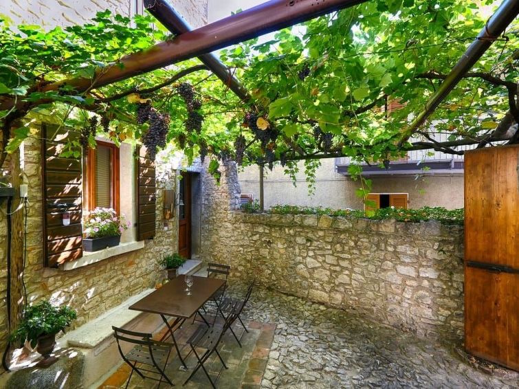 Wohnung Taverne