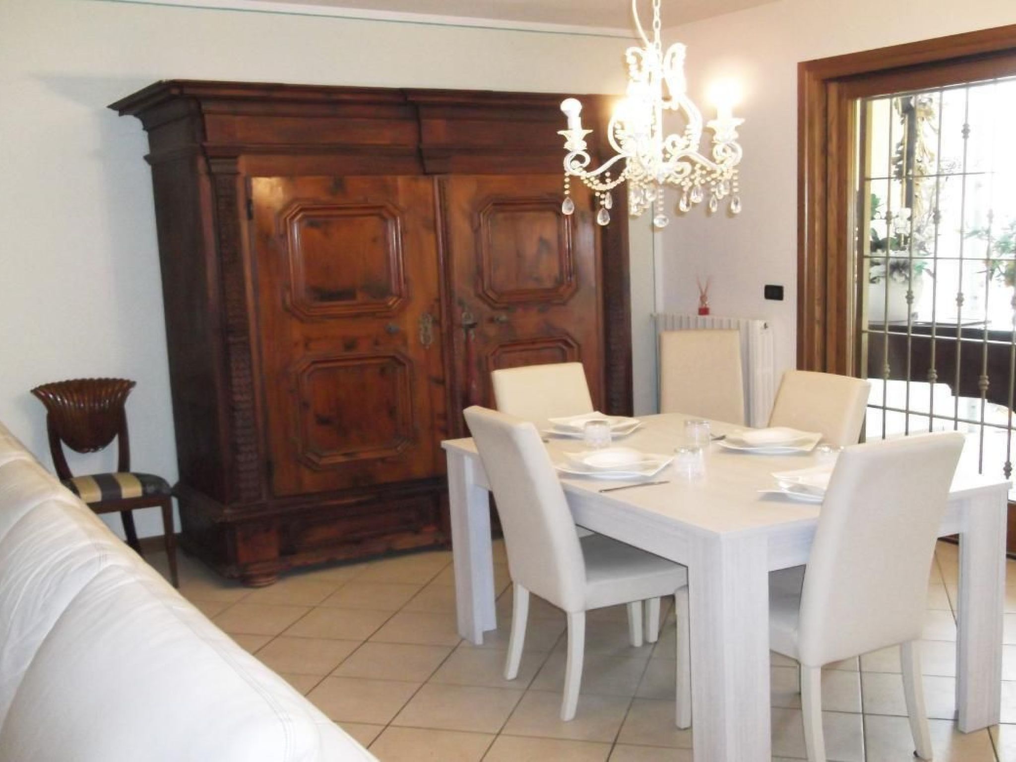 Villa Paradiso, 200 m² Ferienhaus-Binnen