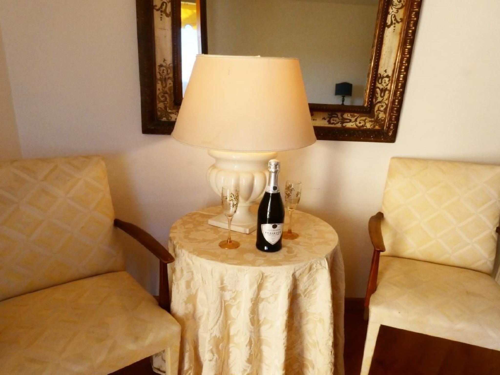 Villa Paradiso, 200 m² Ferienhaus-Binnen