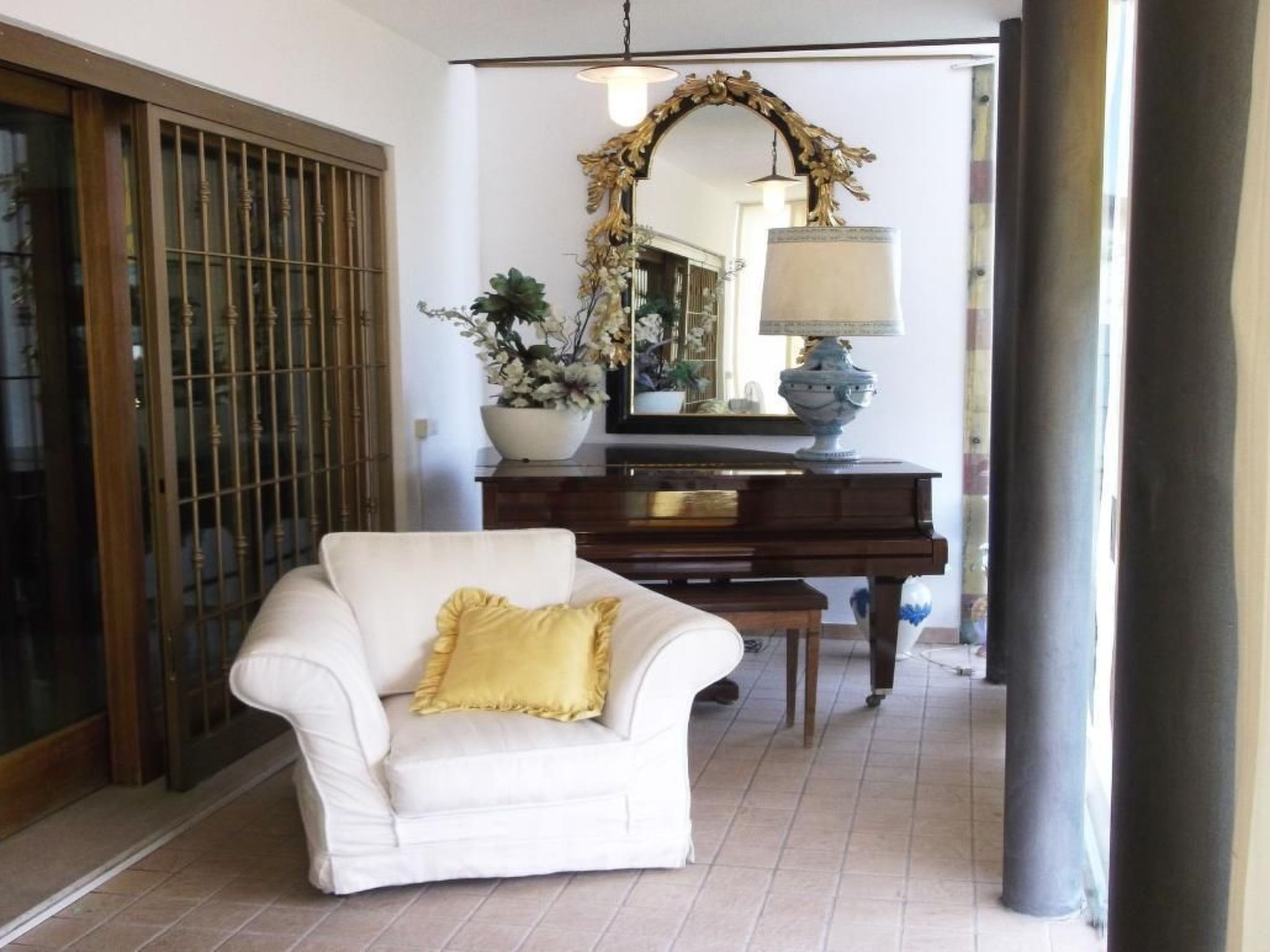 Villa Paradiso, 200 m² Ferienhaus-Binnen