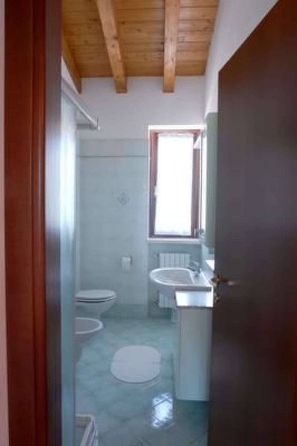 "Dreizimmerwohnung mit Balkon-Binnen