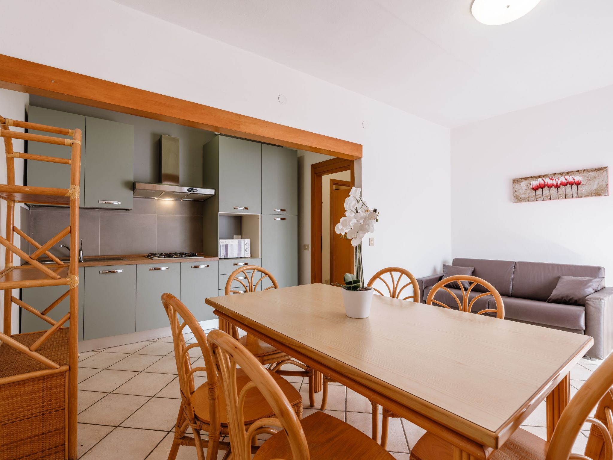 Dreizimmerwohnung in Villa eine Ebene Apartment in Manerba