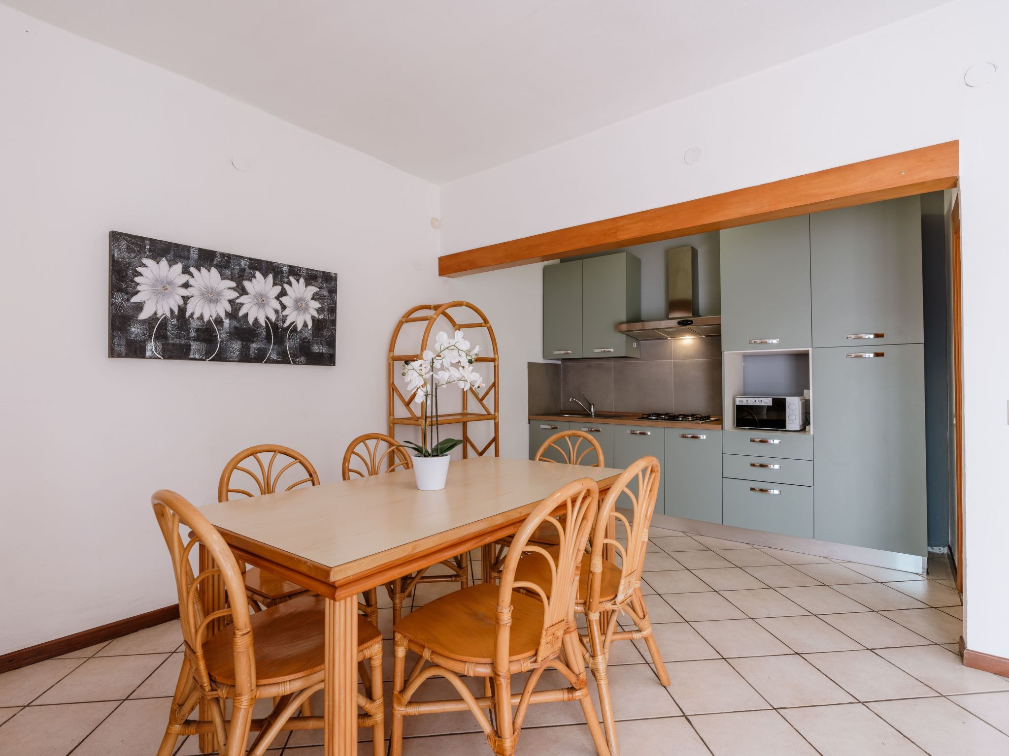 Dreizimmerwohnung in Villa eine Ebene-Inside