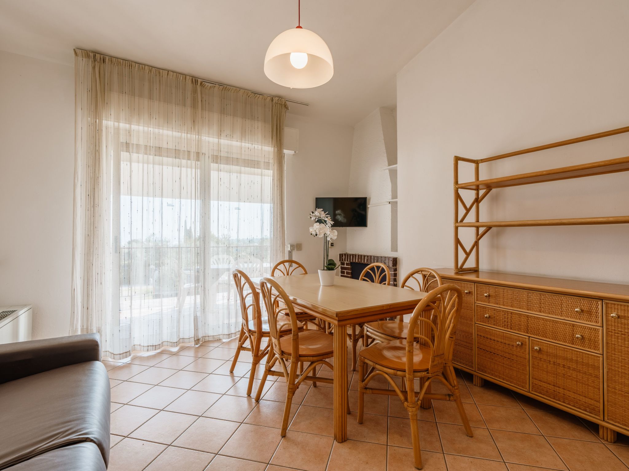 Dreizimmerwohnung in Villa eine Ebene-Inside